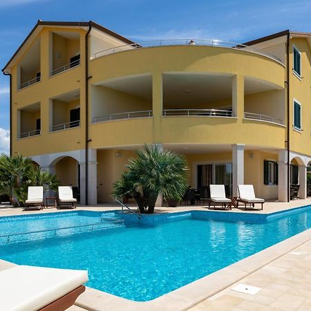 B&B Villa Oasa 2 Rovinjsko Selo Exterior foto