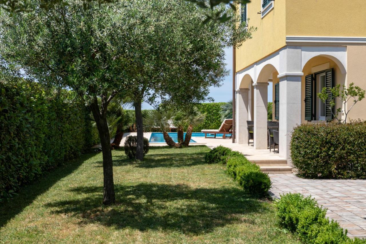 B&B Villa Oasa 2 Rovinjsko Selo Exterior foto