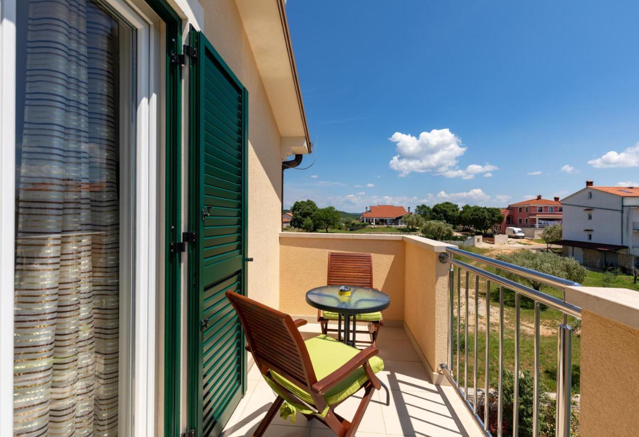 B&B Villa Oasa 2 Rovinjsko Selo Exterior foto